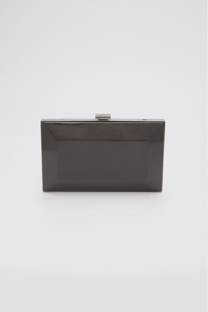 360 view of Milan clutch with a geometric beveled metal frame in black.
